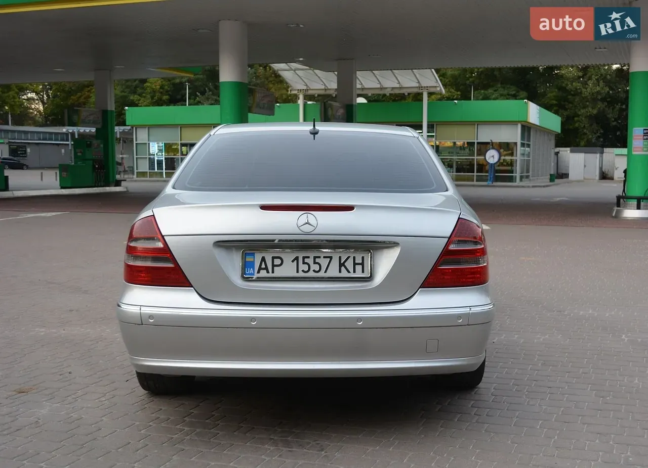 Mercedes-Benz E-Class 2003 photo 4