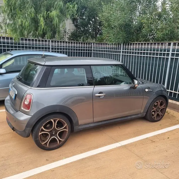 Mini Mini One 2010 photo 3