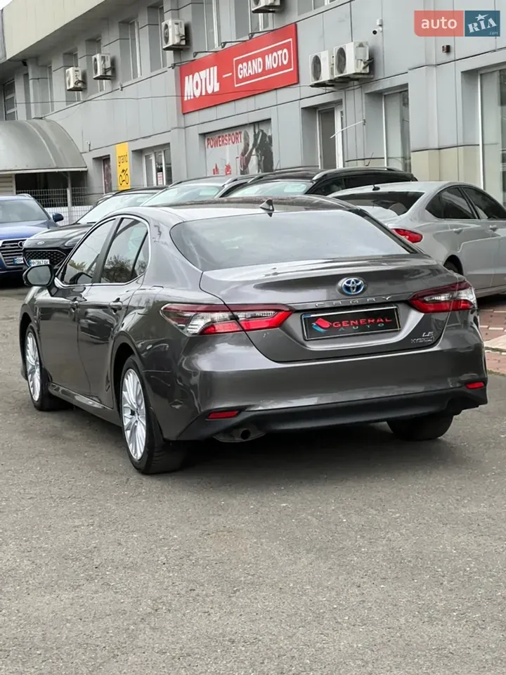 Toyota Camry 2023 photo 5
