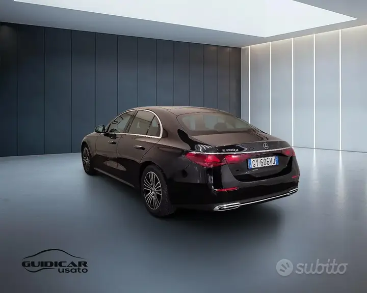 Mercedes-Benz E-Class 2025 photo 4