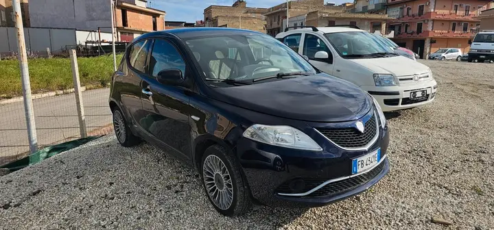 Lancia Ypsilon 2016 photo 3