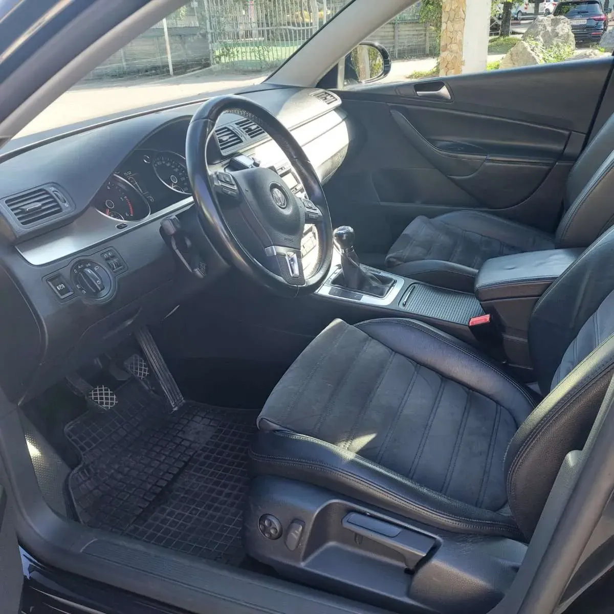 Volkswagen Passat Cc 2009 photo 3