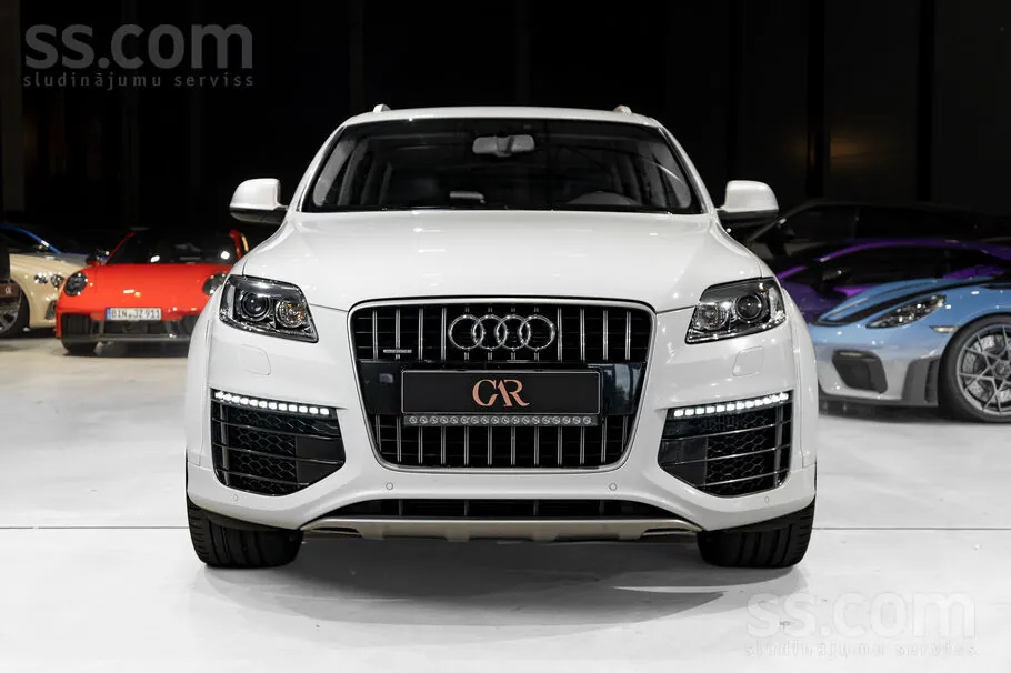 Audi Q7 2011 photo 2