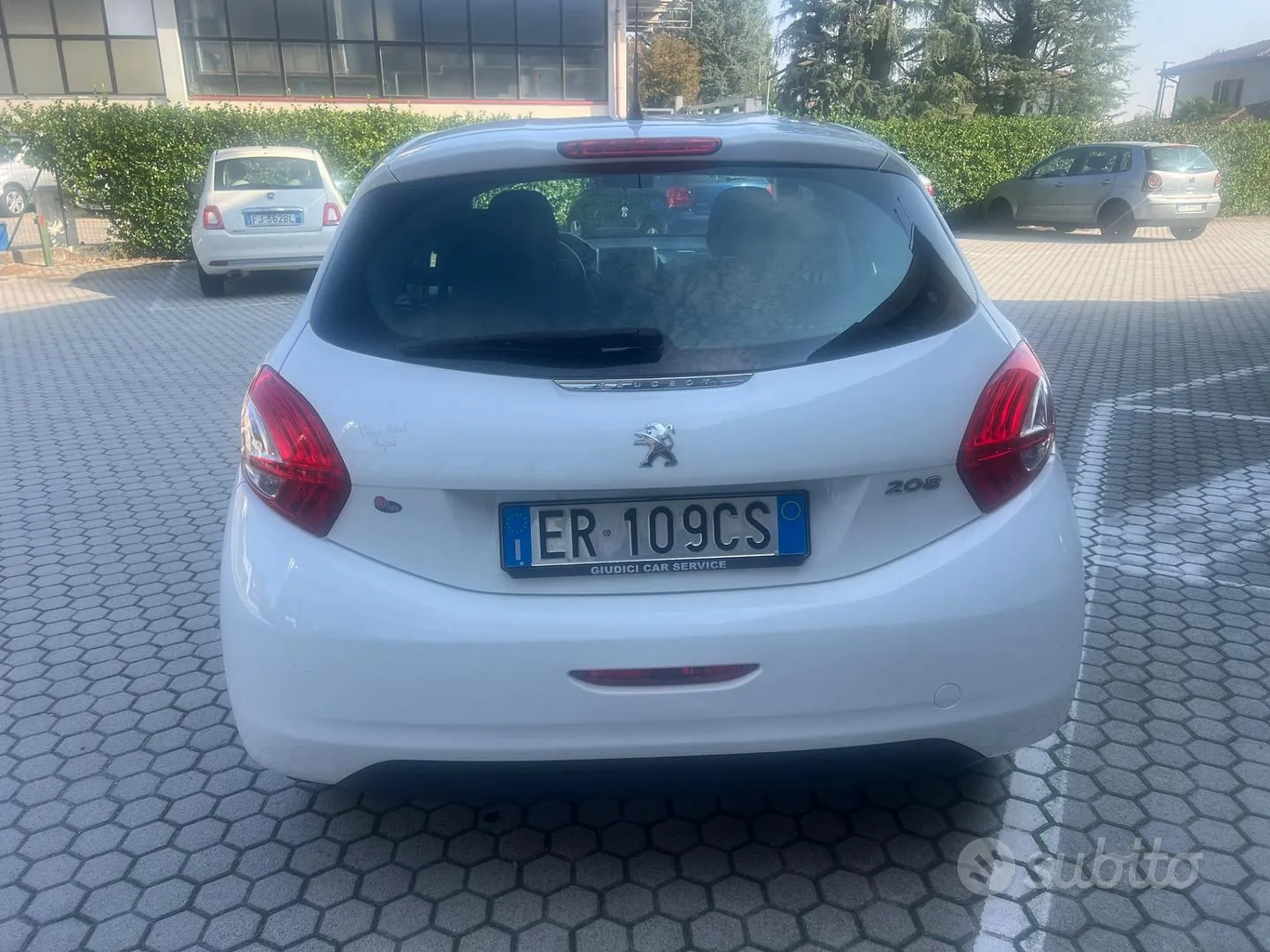 Peugeot 208 2013 photo 5