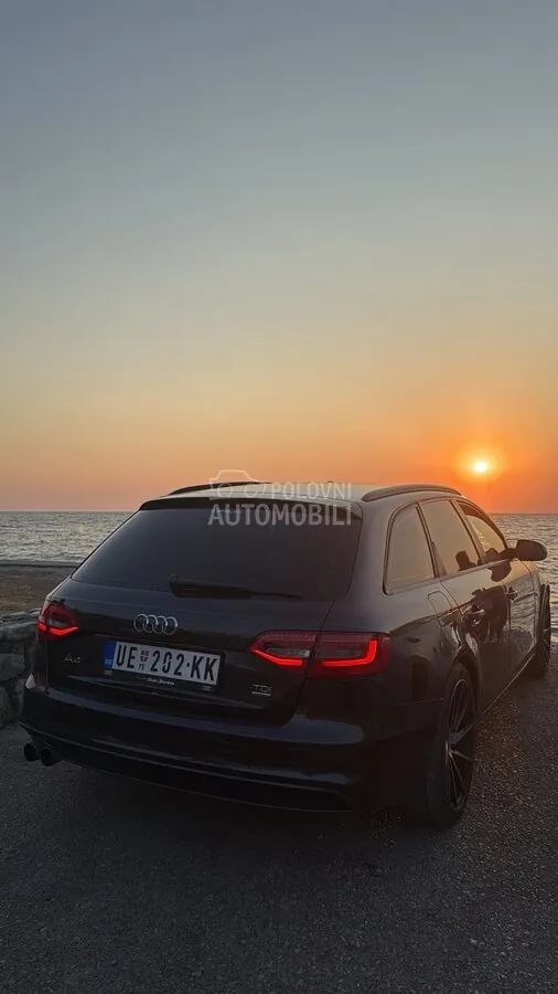 Audi A4 2013 photo 2