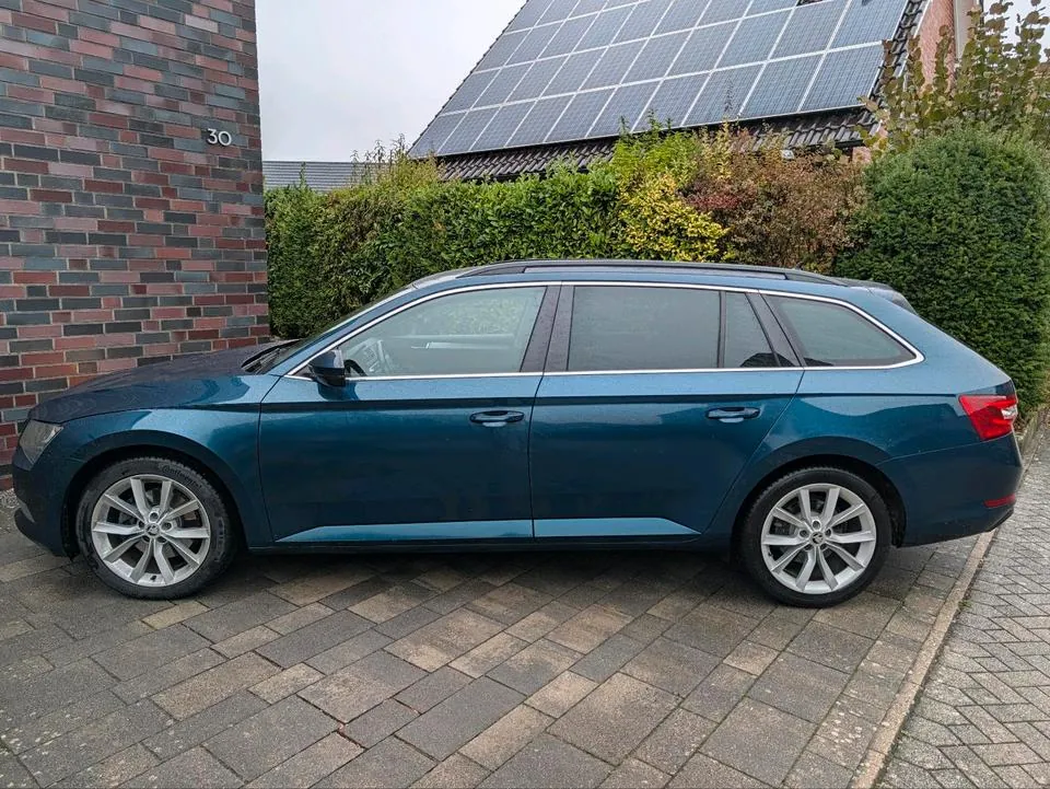 Skoda Superb Combi