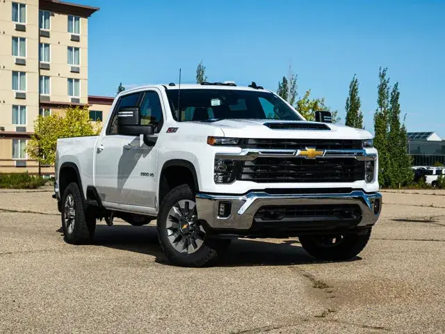 Chevrolet Silverado 3500Hd 2026 photo 2