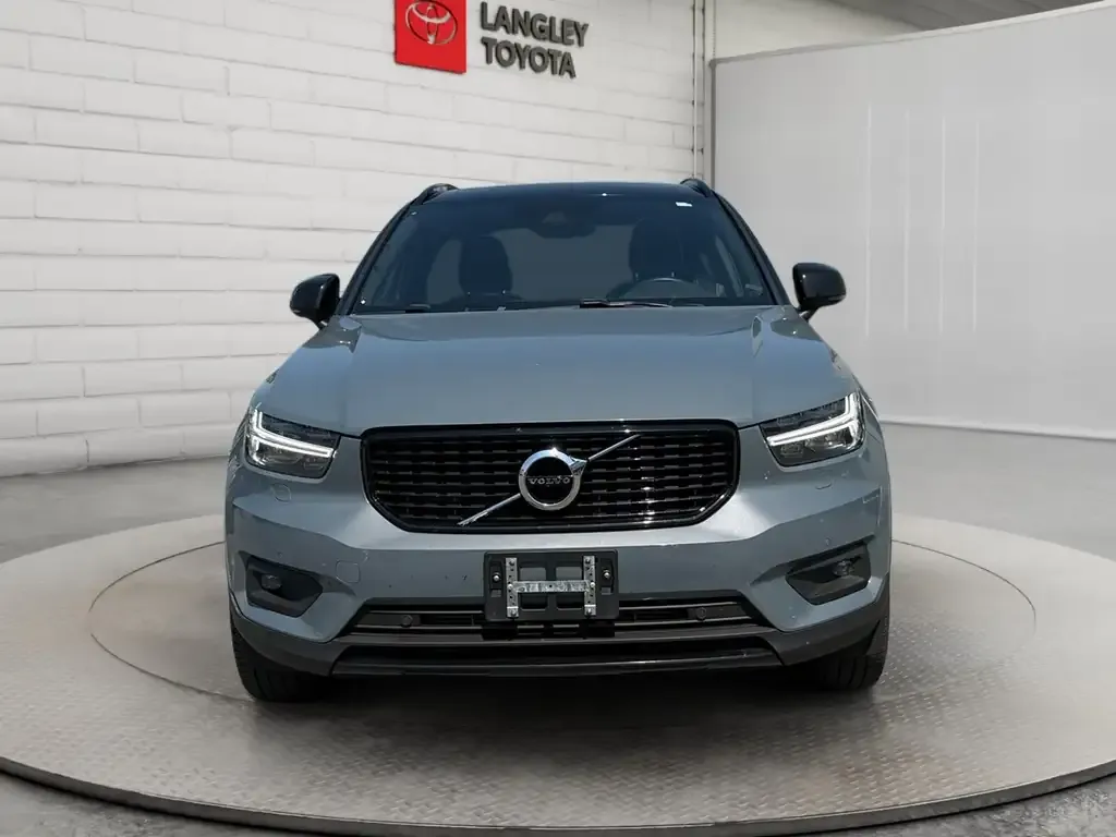 Volvo Xc40 2022 photo 2