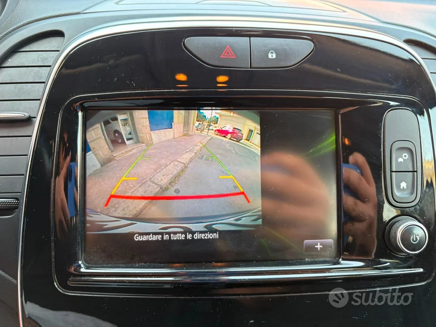 Renault Captur 2018 photo 2