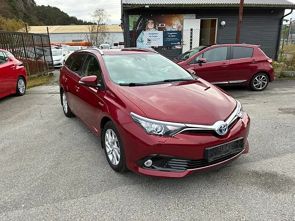 Toyota Auris 2018 photo 3