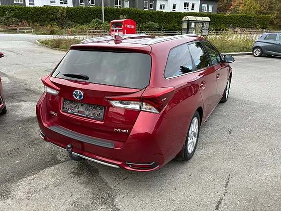 Toyota Auris 2018 photo 5