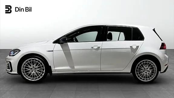 Volkswagen Golf I 2020 photo 2