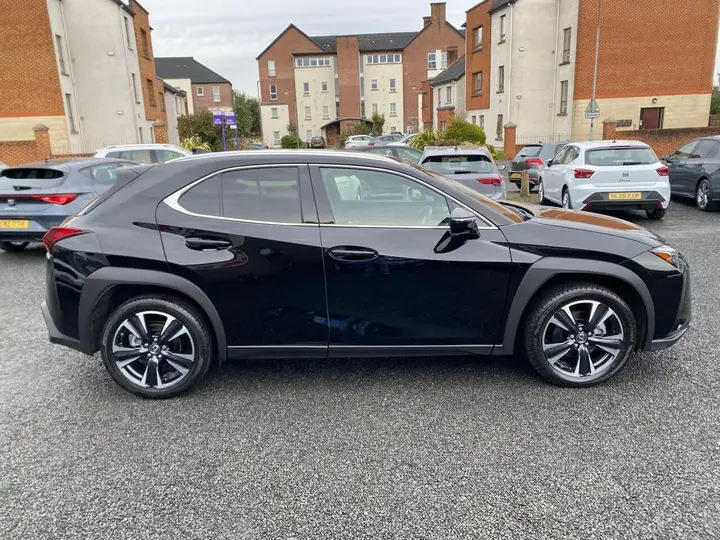 Lexus Ux 2023 photo 4