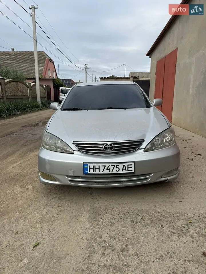 Toyota Camry 2004 photo 2