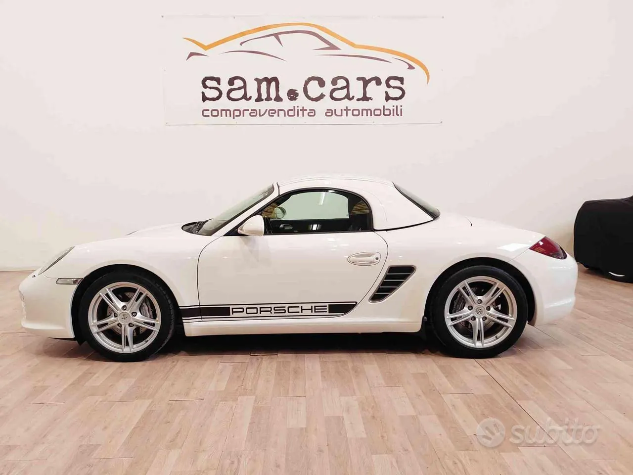 Porsche Boxster 2011 photo 2