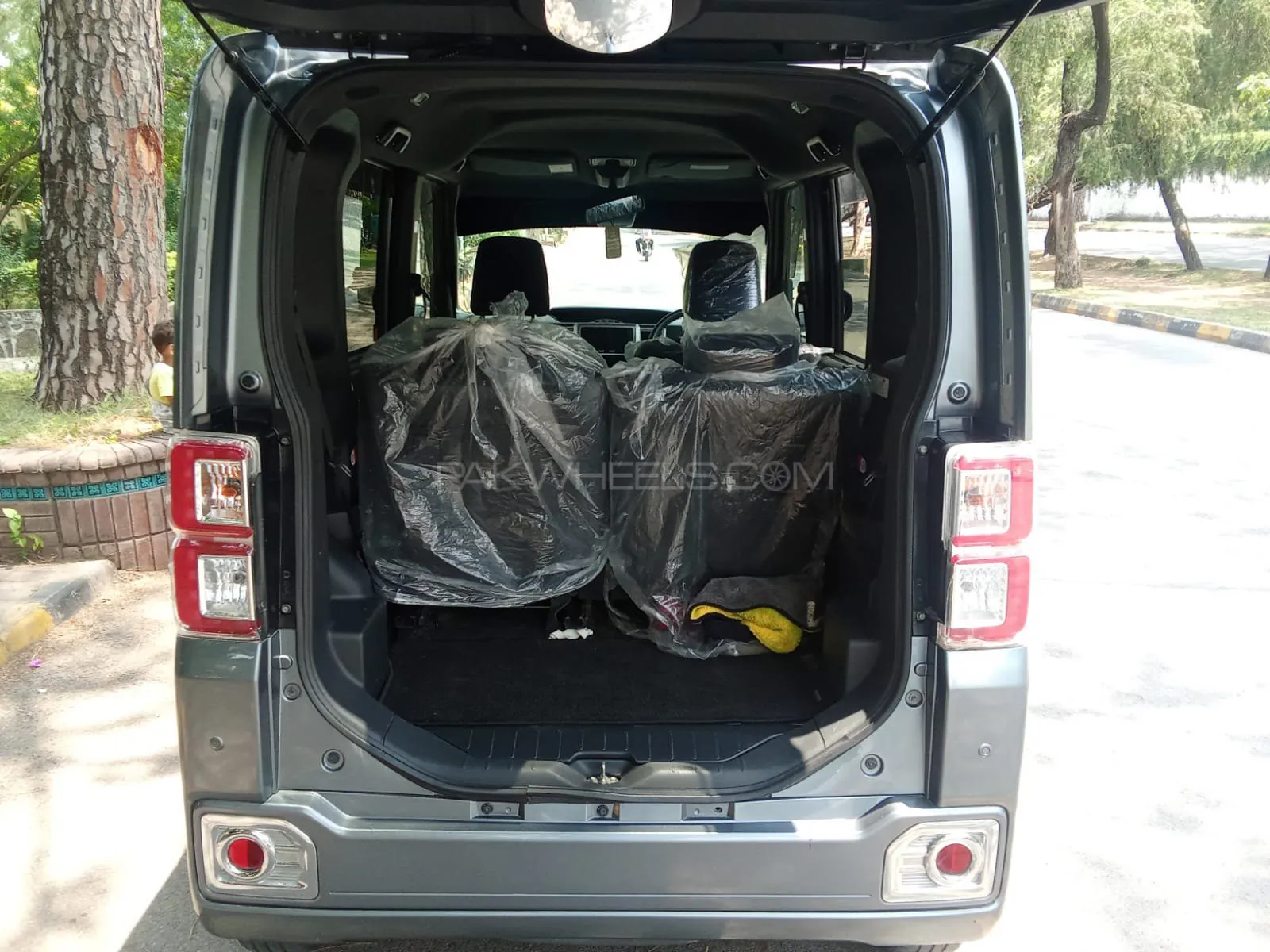 Daihatsu Wake