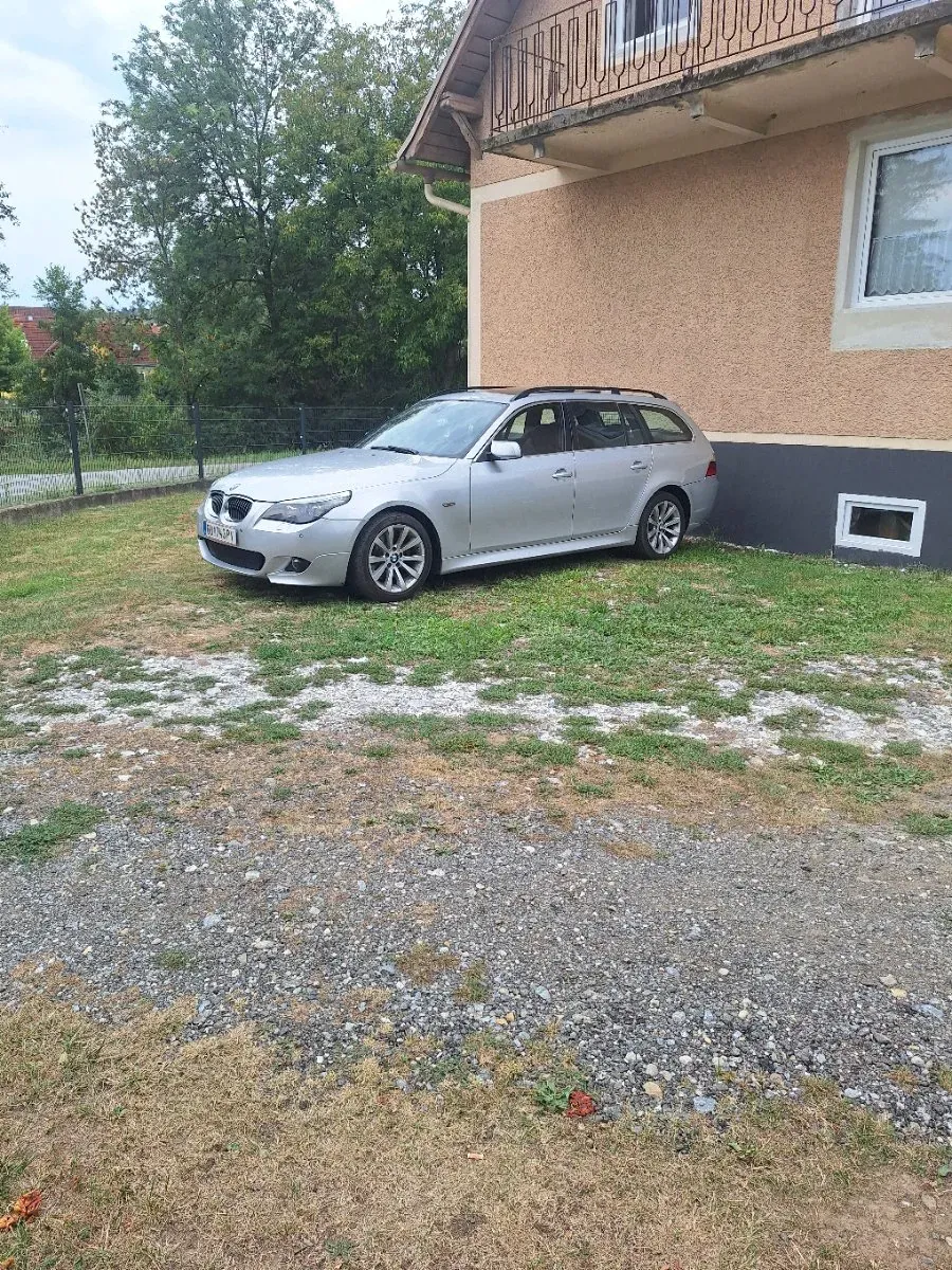 BMW 5 Series 2008 photo 2