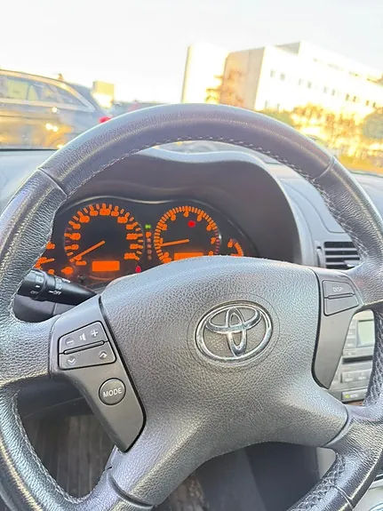 Toyota Avensis 2006 photo 5