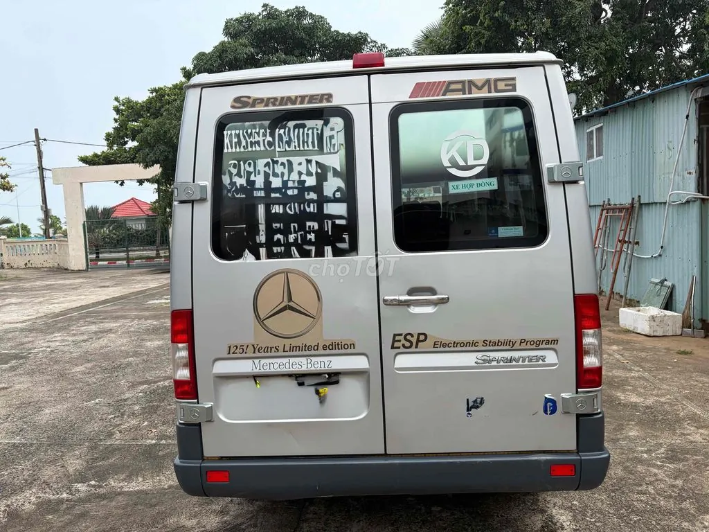 Mercedes-Benz Sprinter 2012 photo 2
