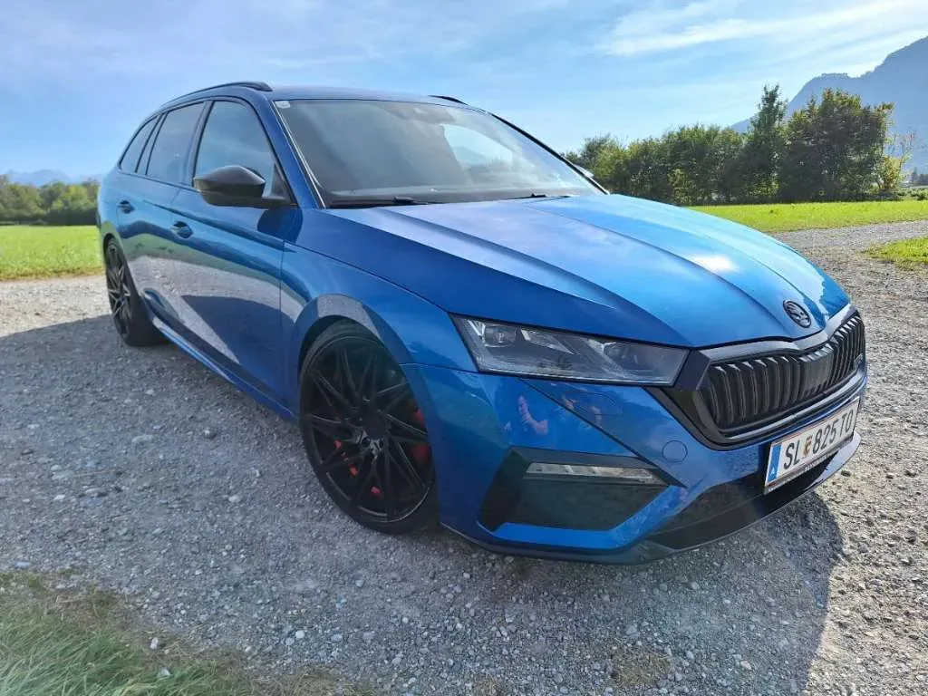 Skoda Octavia 2021 photo 2