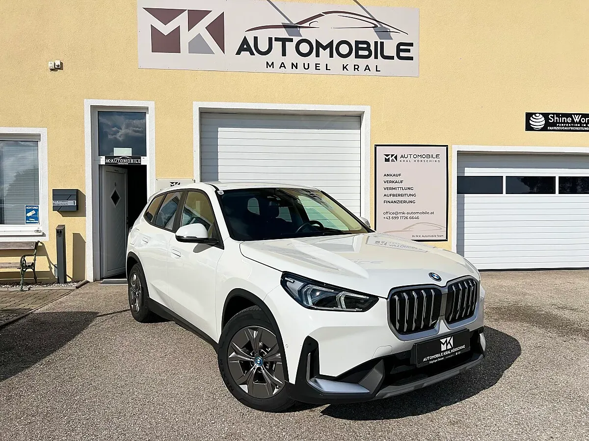 BMW Ix1 2023 photo 3