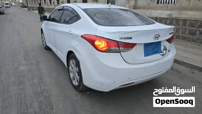 Hyundai Elantra 2012 photo 2