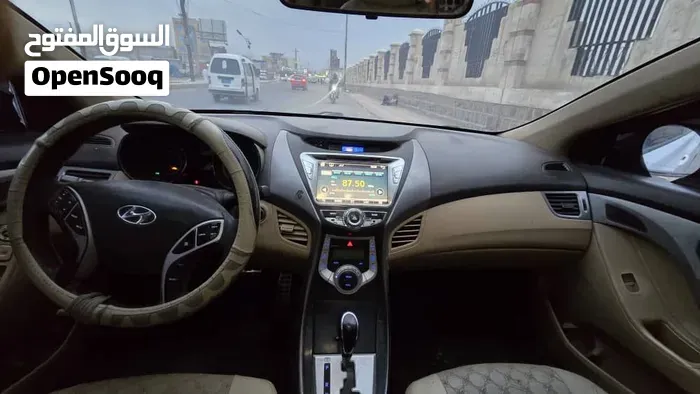 Hyundai Elantra 2012 photo 3