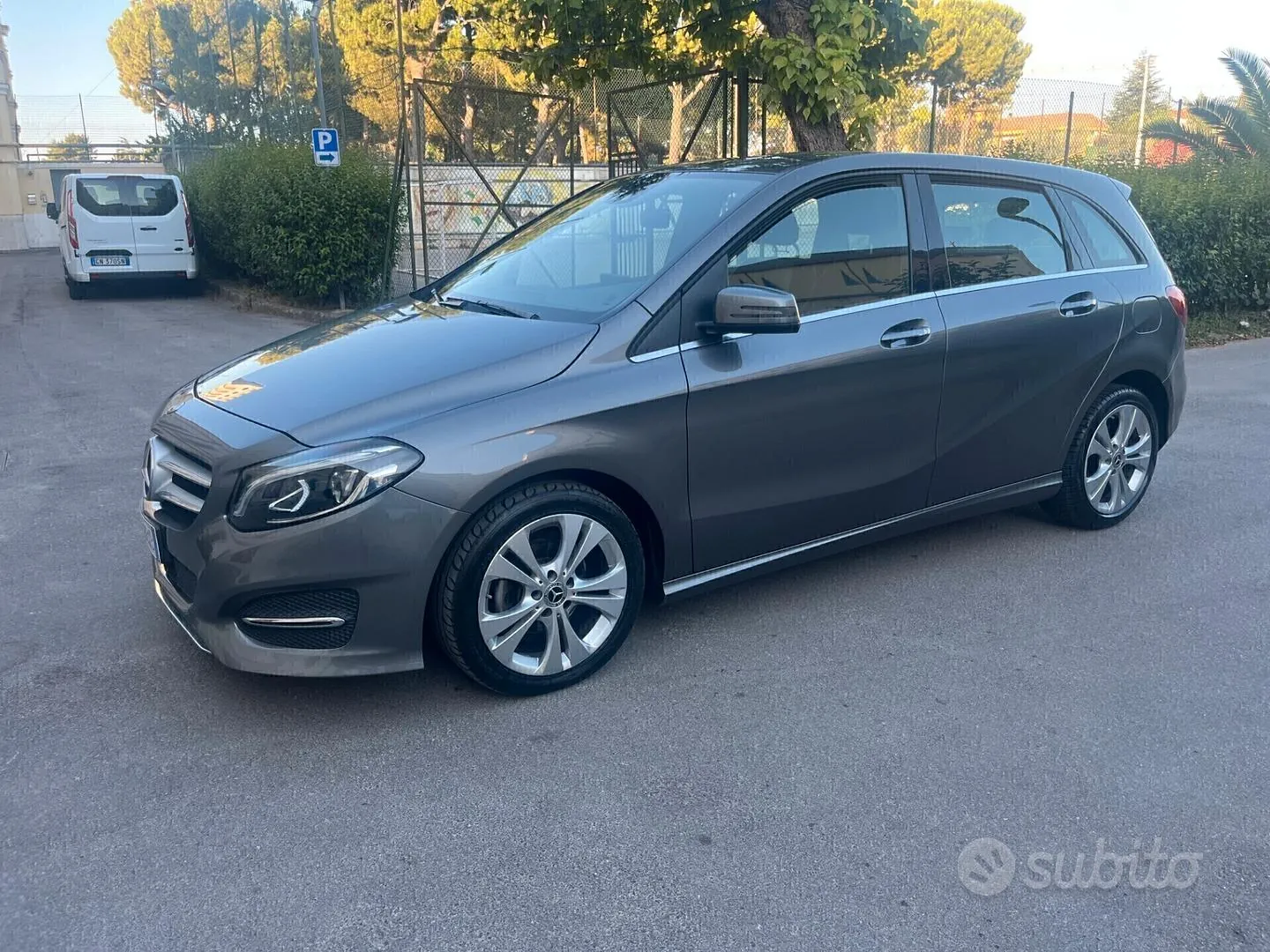 Mercedes-Benz B-Class 2019 photo 2