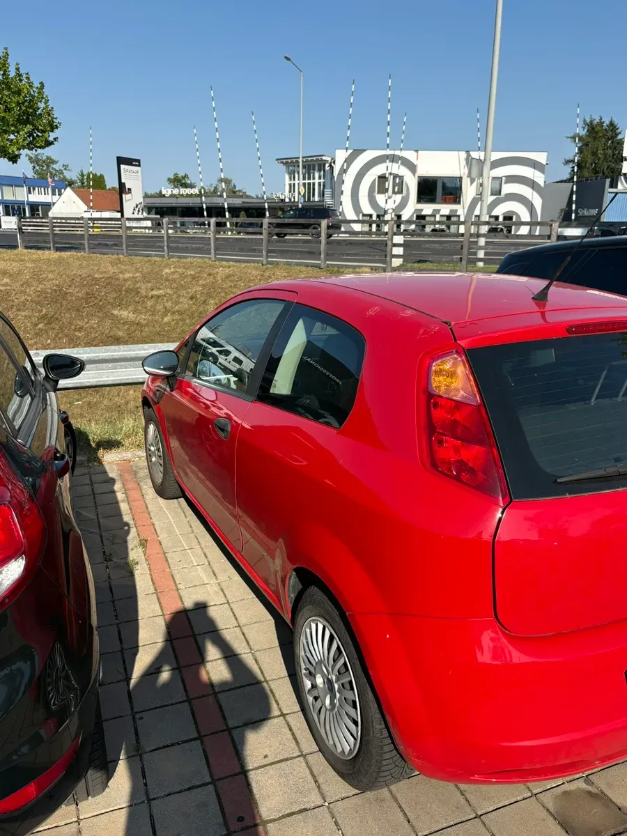 Fiat Punto 2007 photo 2