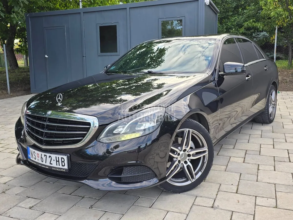 Mercedes-Benz E 220