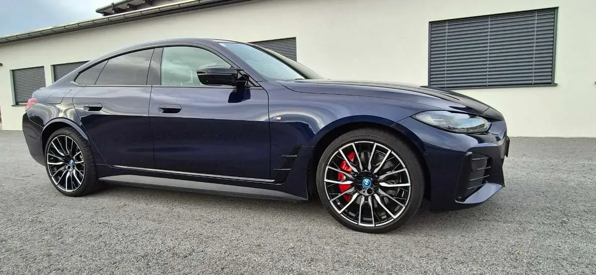 BMW I4 2024 photo 2