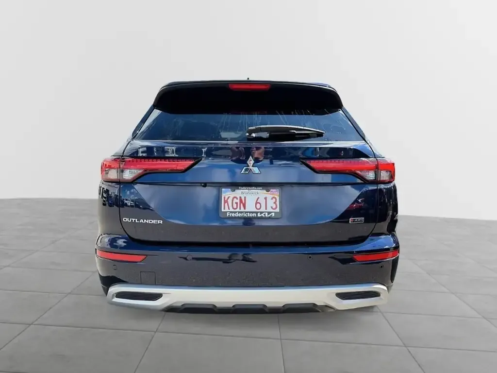 Mitsubishi Outlander 2022 photo 3