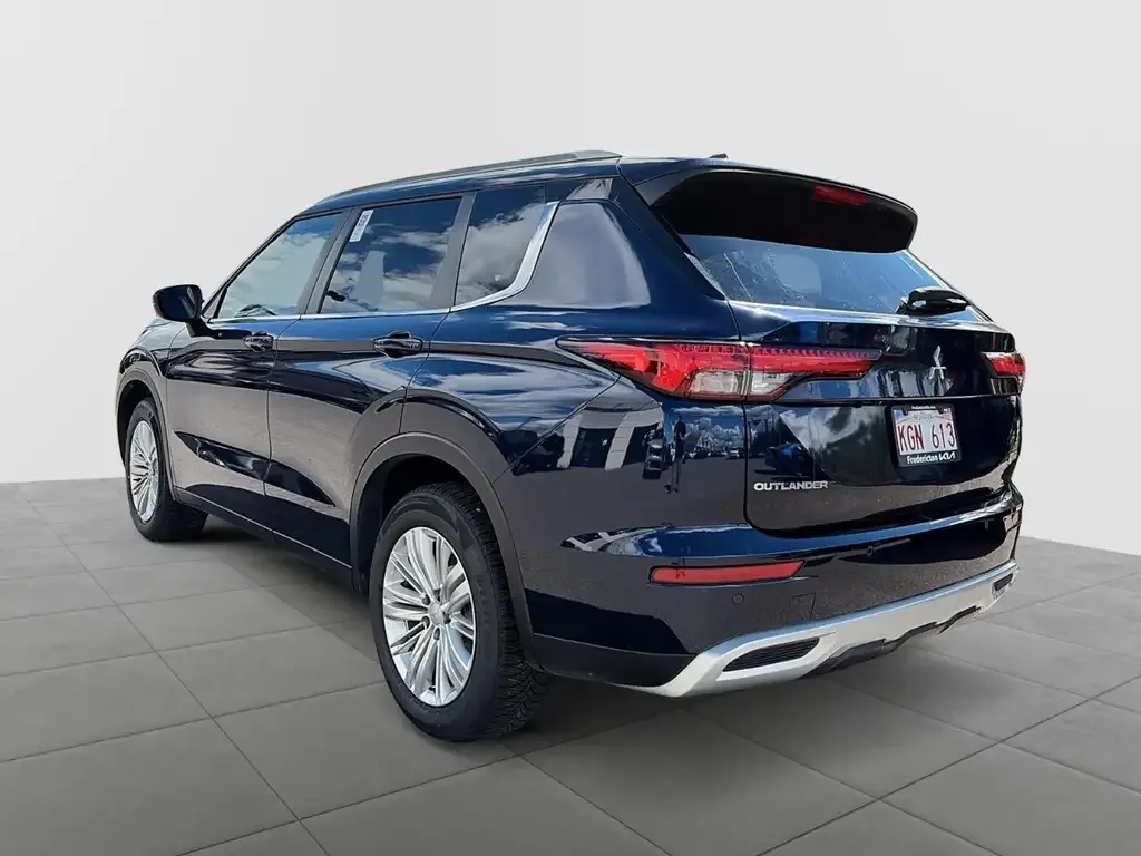 Mitsubishi Outlander 2022 photo 4