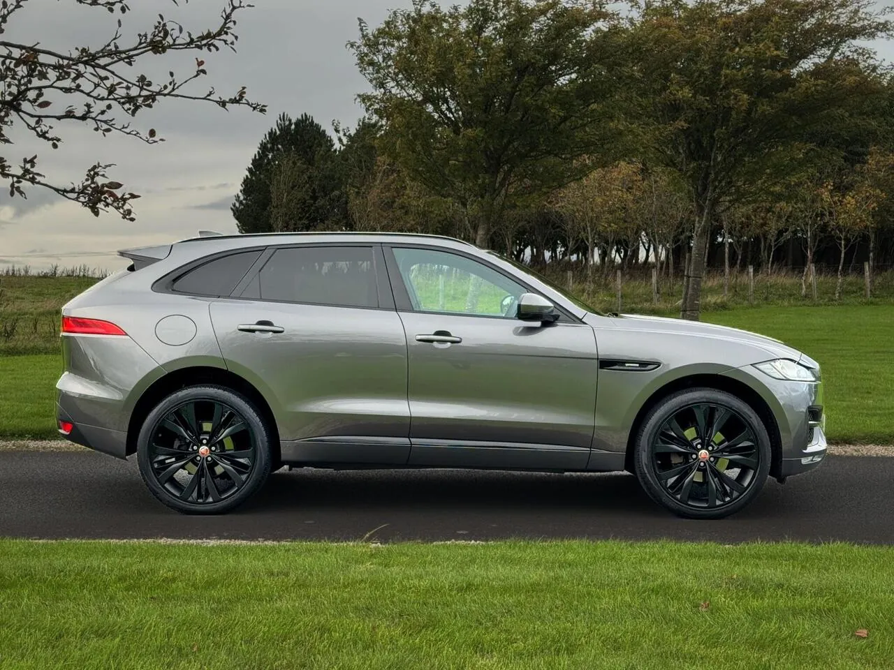 Jaguar F-Pace 2018 photo 4