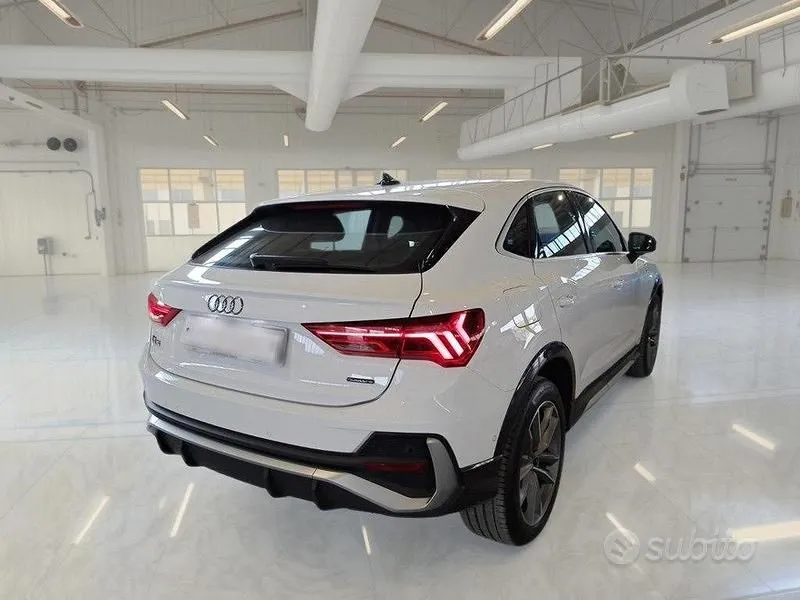Audi Q3 2022 photo 4