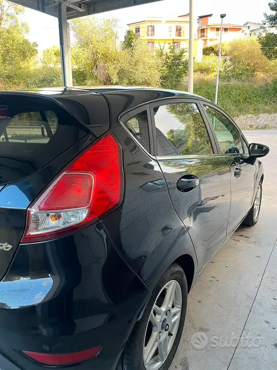 Ford Fiesta 2014 photo 3