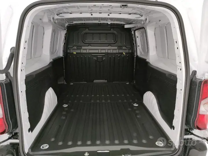 Peugeot Partner 2022 photo 4