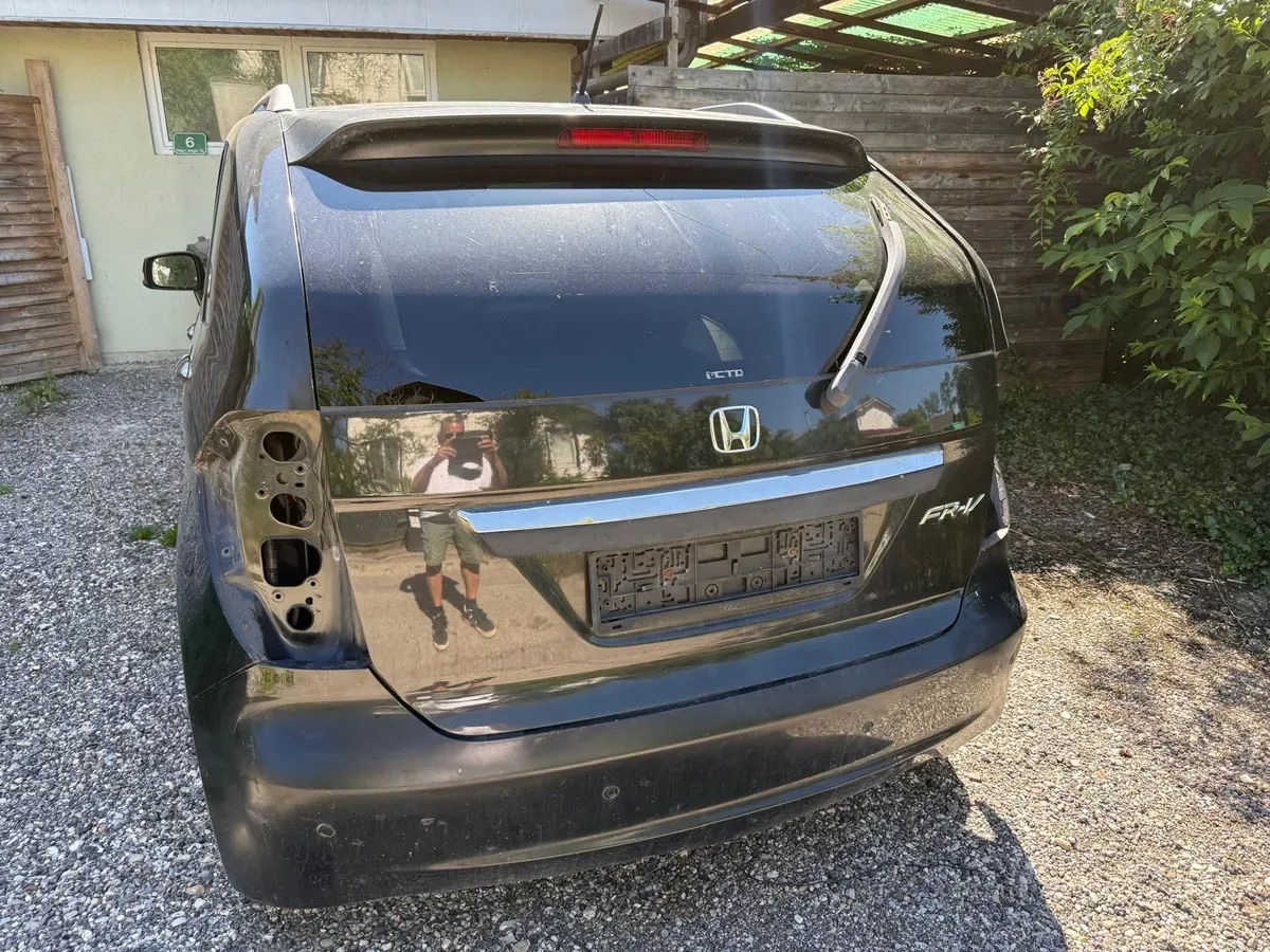 Honda Fr-V 2005 photo 2