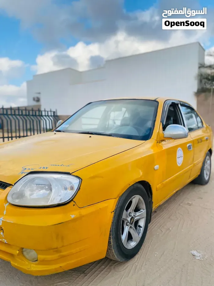 Hyundai Avante 2004 photo 3