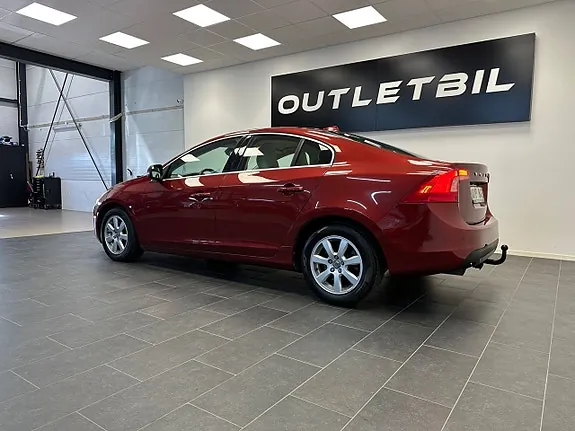 Volvo S60 2011 photo 4