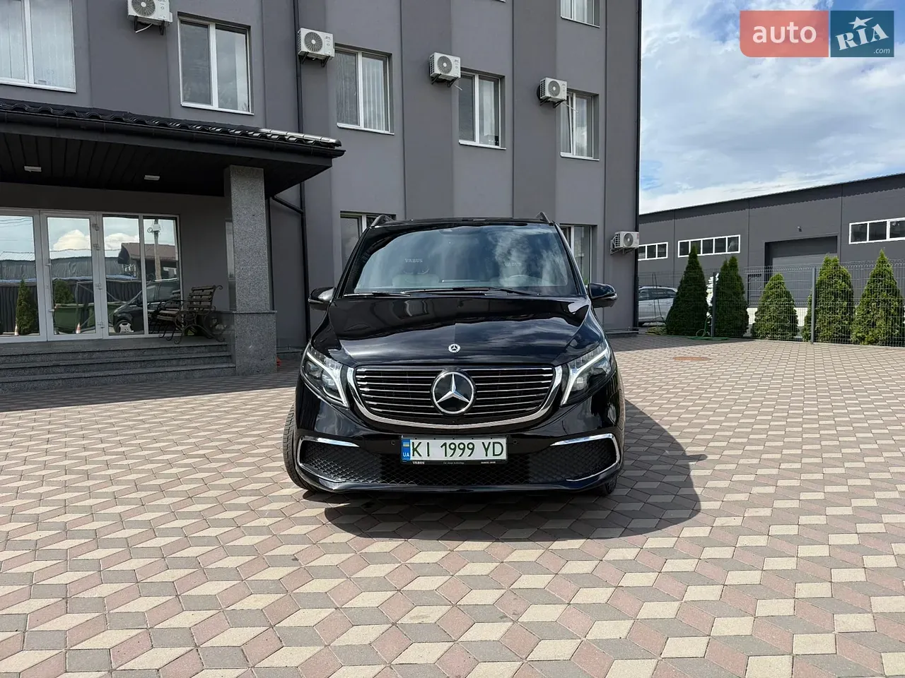 Mercedes-Benz Eqv 2020 photo 4