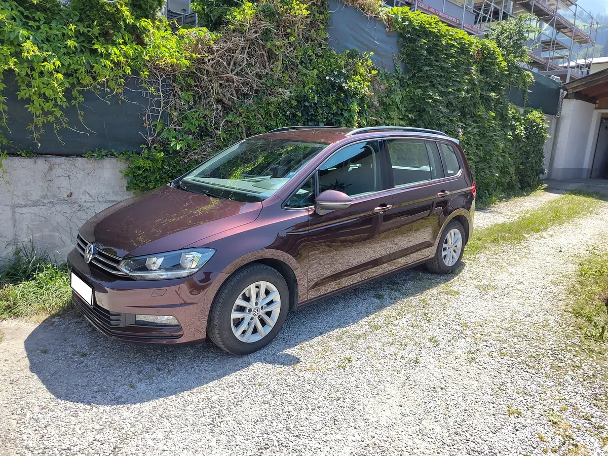 Volkswagen Touran 2019 photo 2