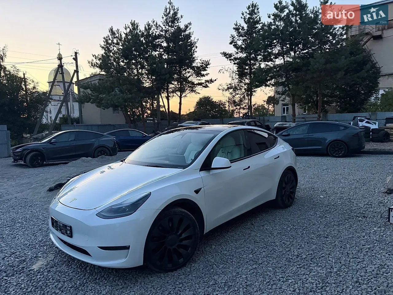 Tesla Model Y