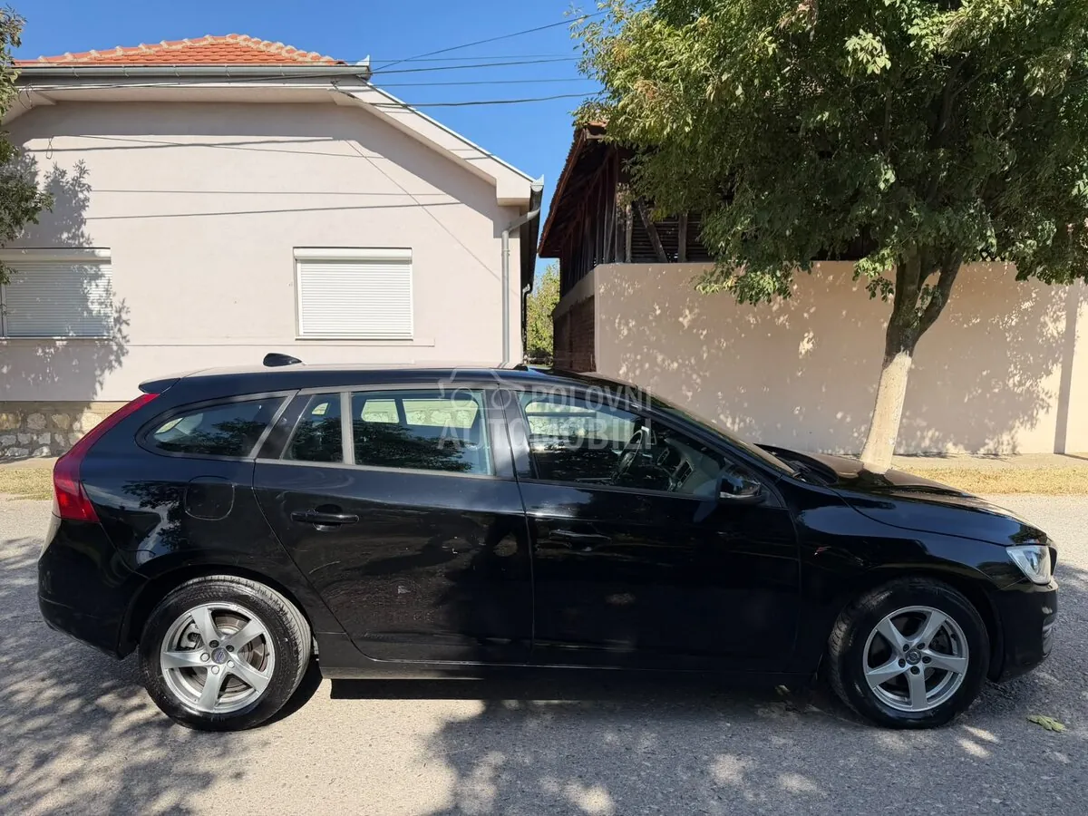 Volvo V60 2016 photo 4