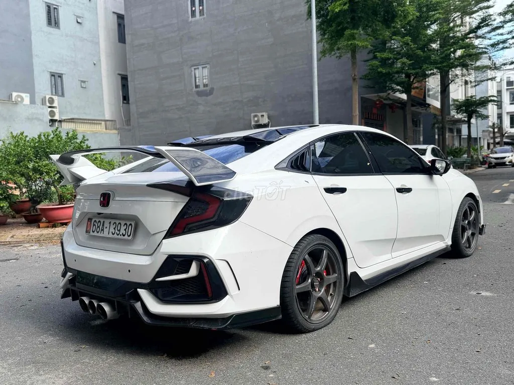 Honda Civic 2019 photo 5