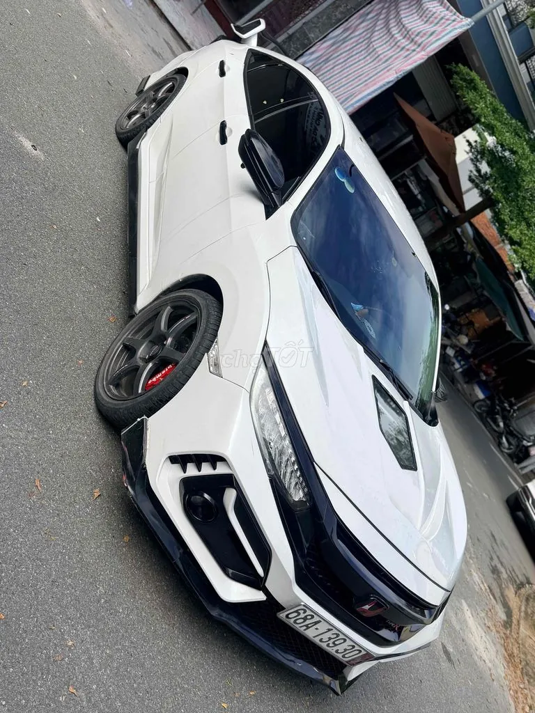 Honda Civic 2019 photo 4