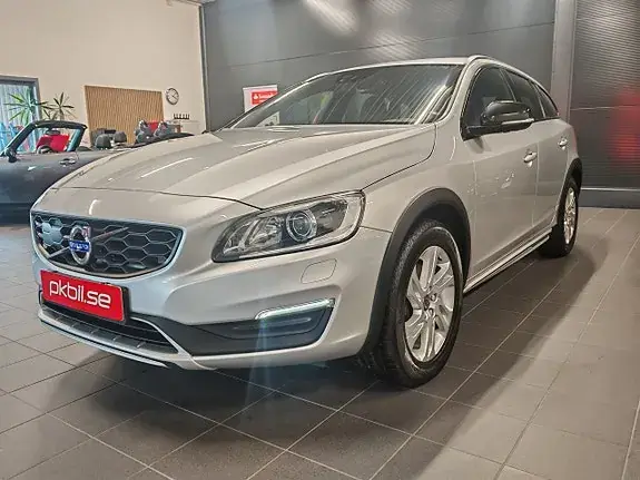 Volvo V60 Cross Country 2017 photo 5