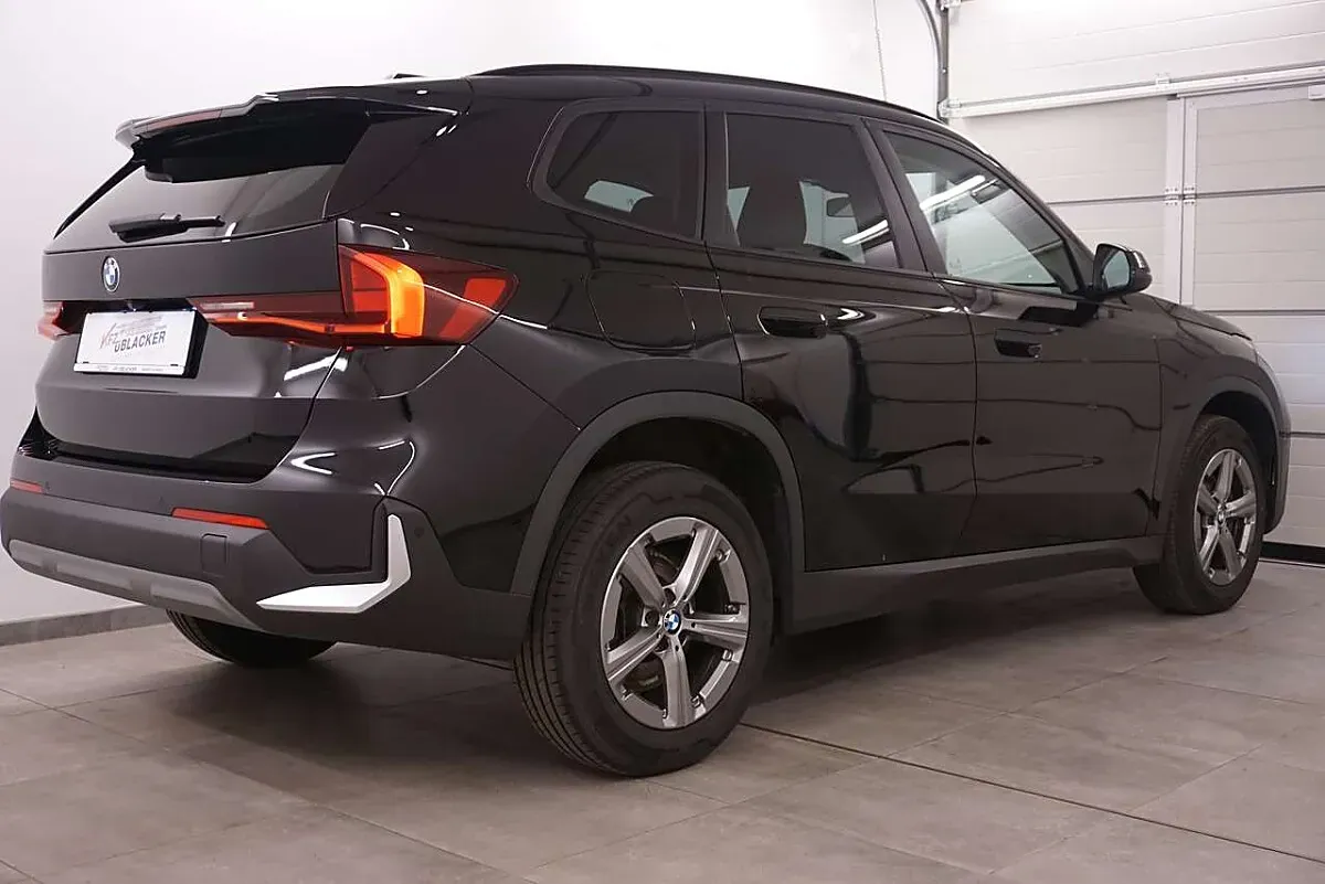 BMW X1 2023 photo 2
