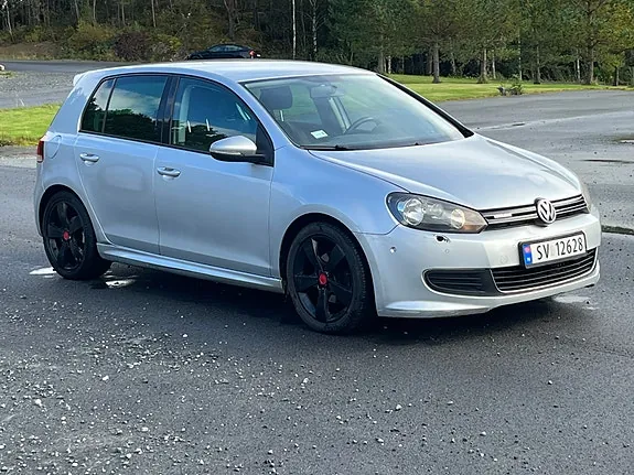 Volkswagen Golf Vi 2011 photo 2