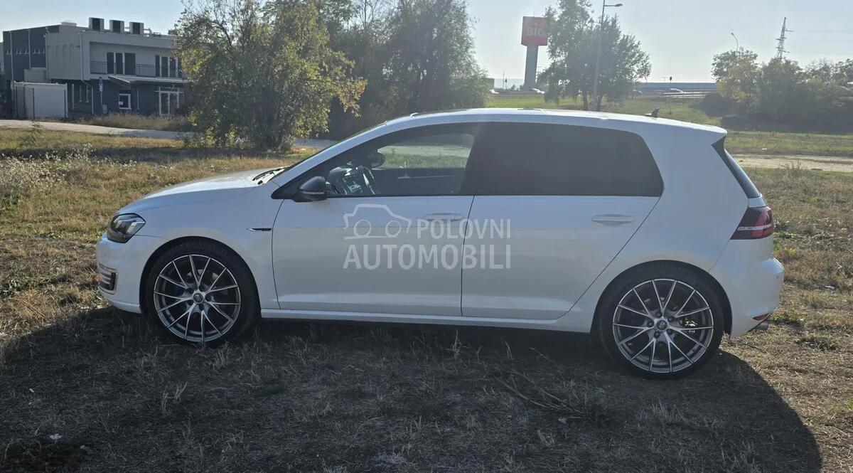 Volkswagen Golf 7 2015 photo 2